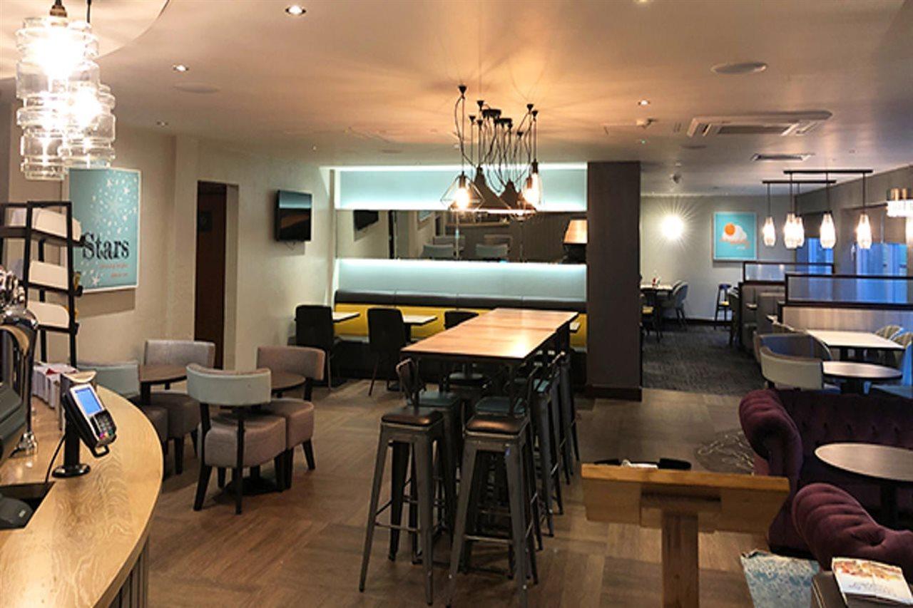 Premier Inn Watford Central Εξωτερικό φωτογραφία