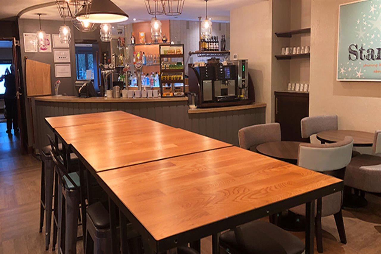 Premier Inn Watford Central Εξωτερικό φωτογραφία