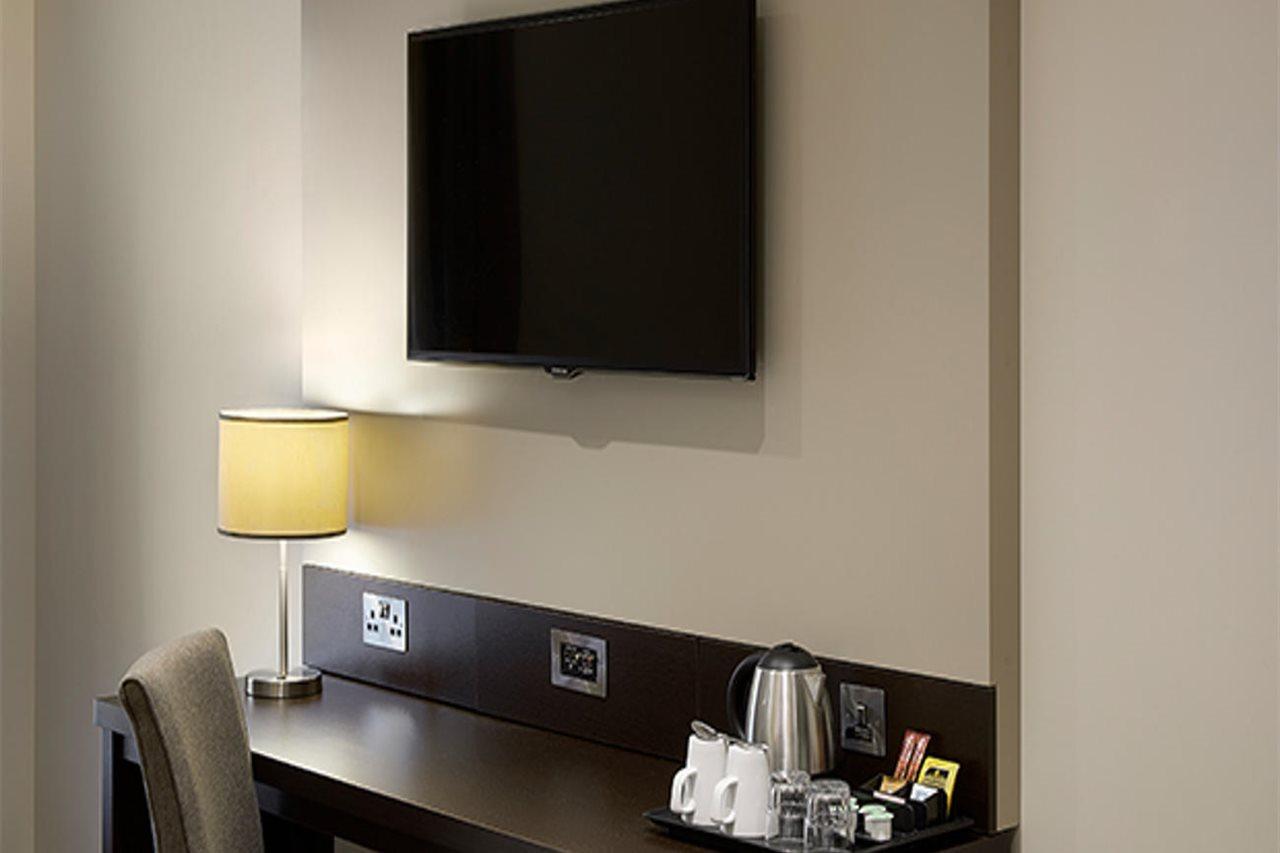 Premier Inn Watford Central Εξωτερικό φωτογραφία