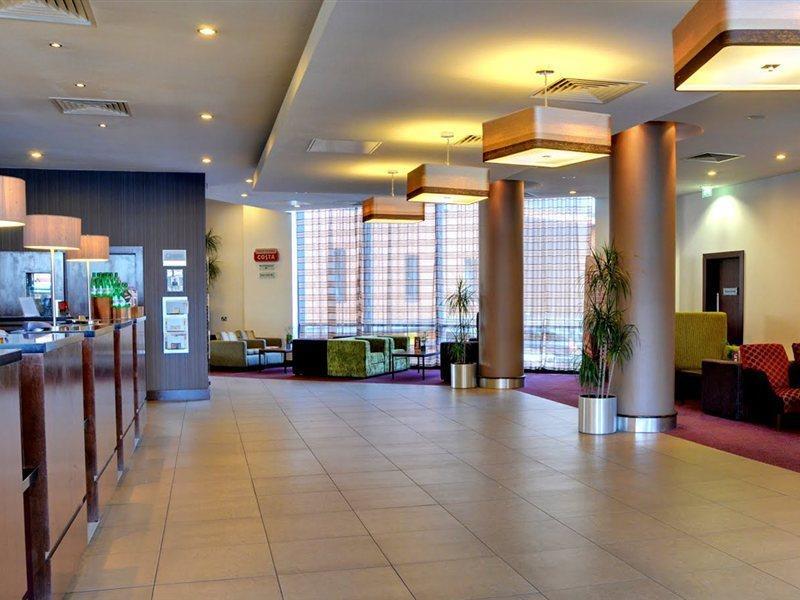Premier Inn Watford Central Εξωτερικό φωτογραφία