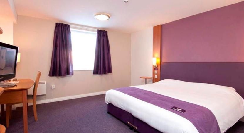 Premier Inn Watford Central Εξωτερικό φωτογραφία